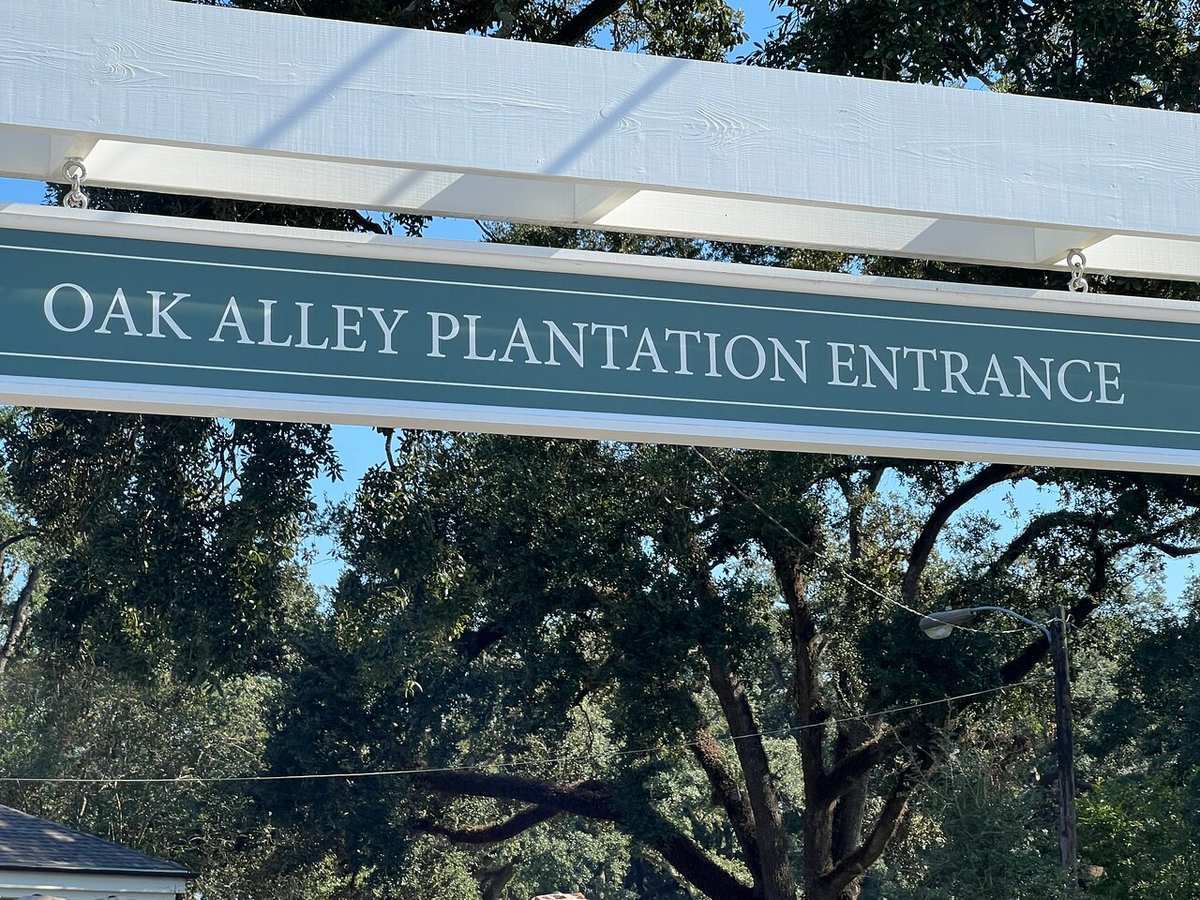 How to Visit Oak Alley Plantation: Hours, Prices and Getting There